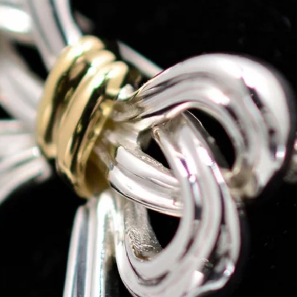 Tiffany & Co Gorgeous Silver 18K Gold Ribbon Bow Brooch Pin - Picture 2 of 4